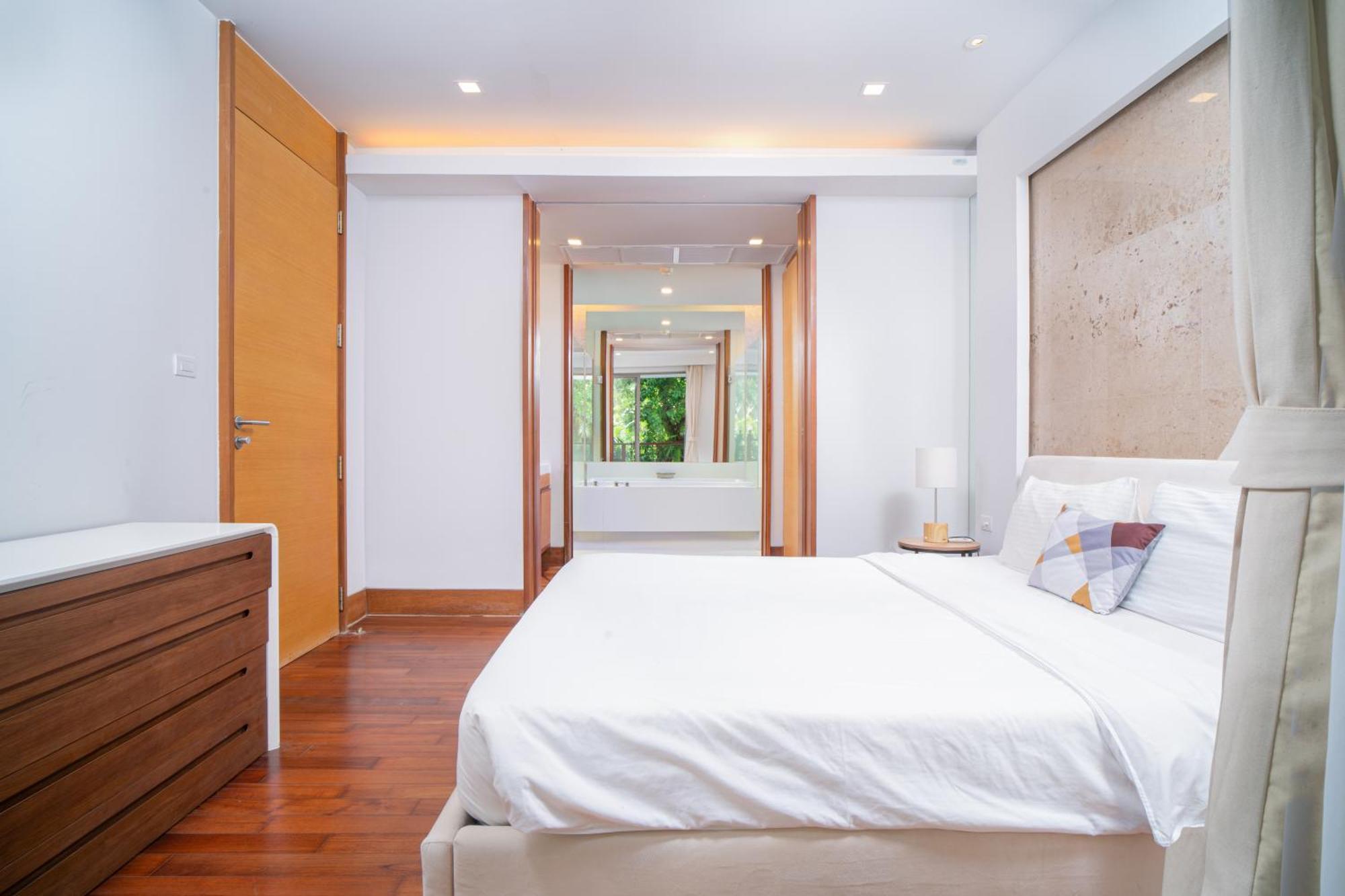 Modern Beachfront * Nai Thon