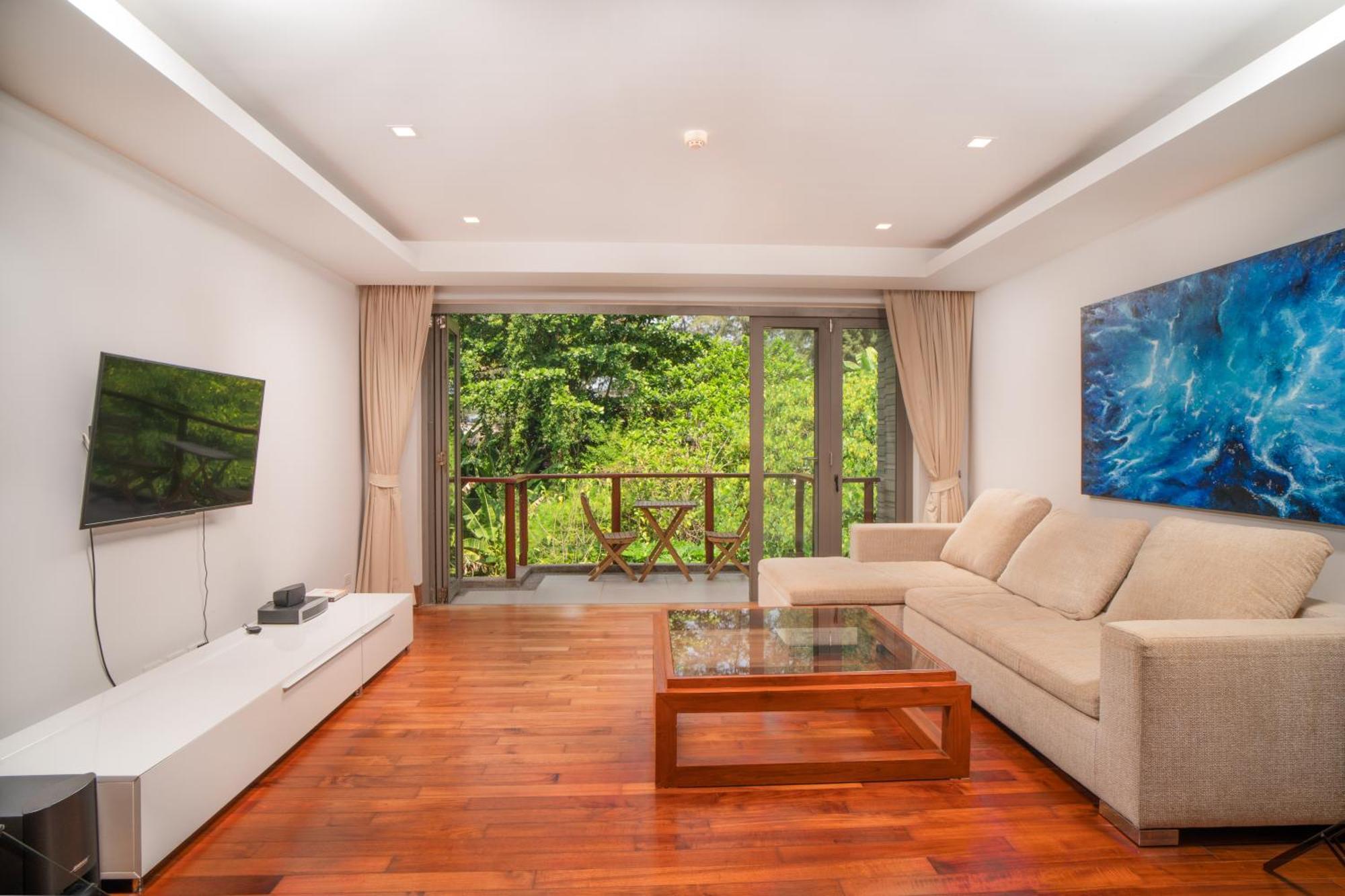 Apartemen Modern Beachfront Nai Thon